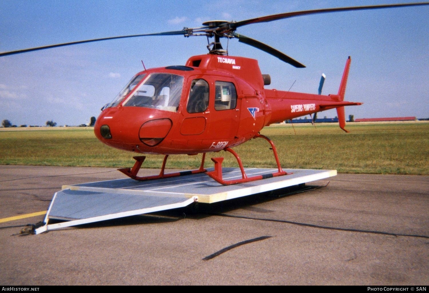 Aircraft Photo of F-GDFM | Aerospatiale AS-350B Ecureuil | France - Sapeurs-Pompiers | AirHistory.net #813802