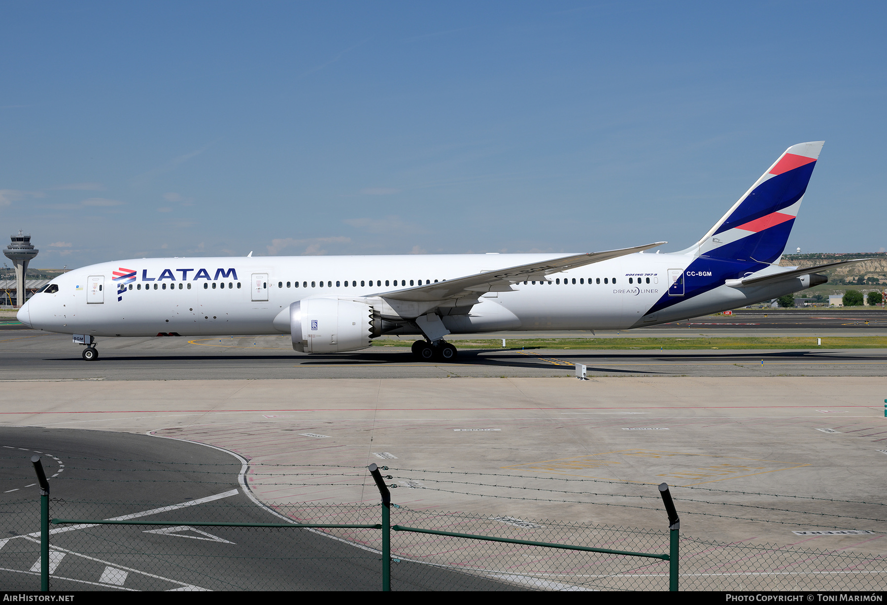 Aircraft Photo of CC-BGM | Boeing 787-9 Dreamliner | LATAM Airlines | AirHistory.net #813871