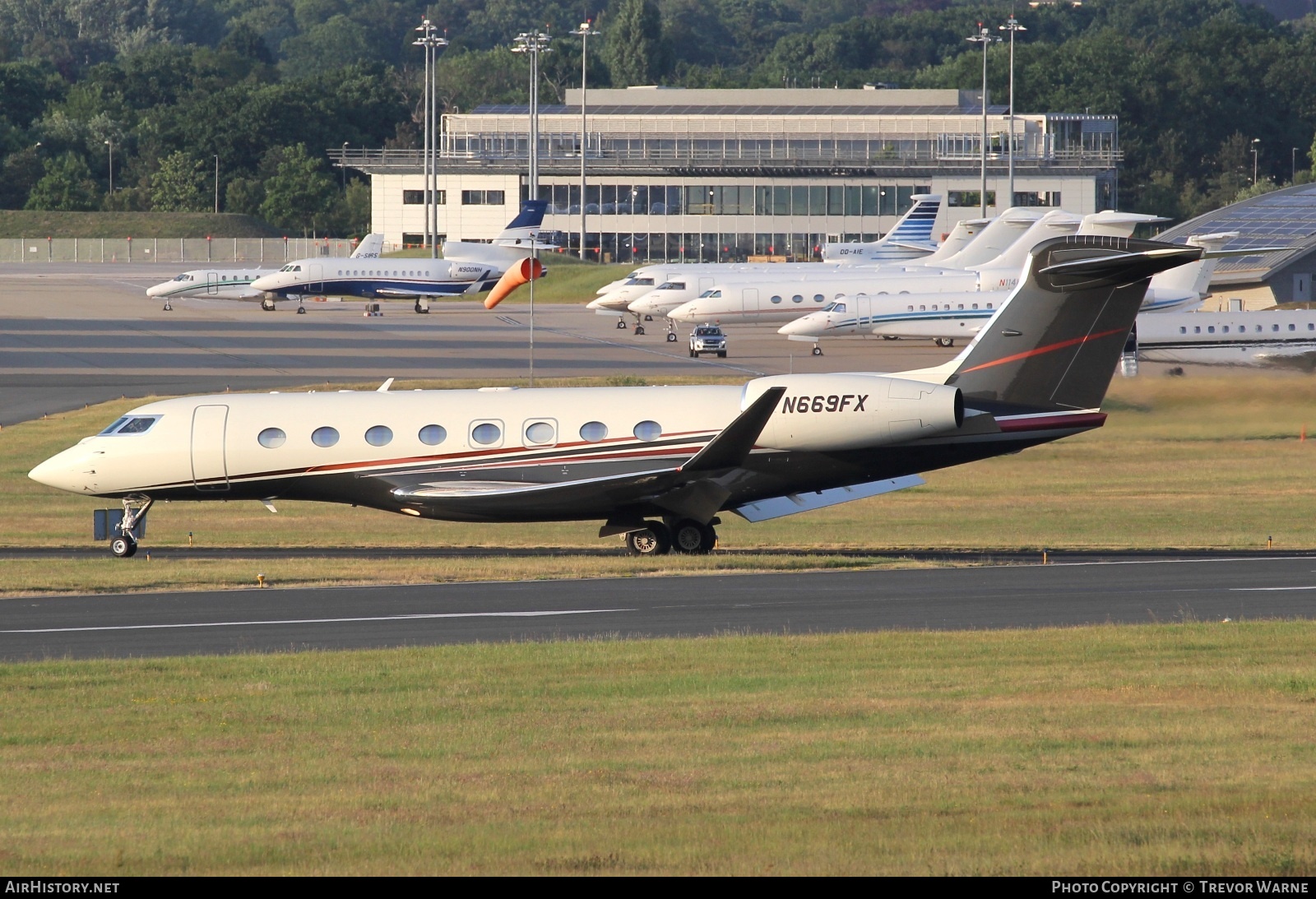 Aircraft Photo of N669FX | Gulfstream Aerospace G650ER (G-VI) | AirHistory.net #813916
