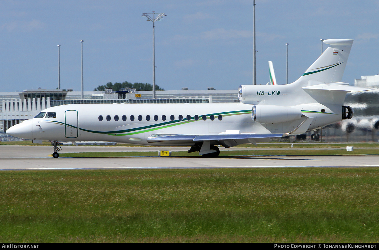 Aircraft Photo of HA-LKW | Dassault Falcon 8X | AirHistory.net #813981