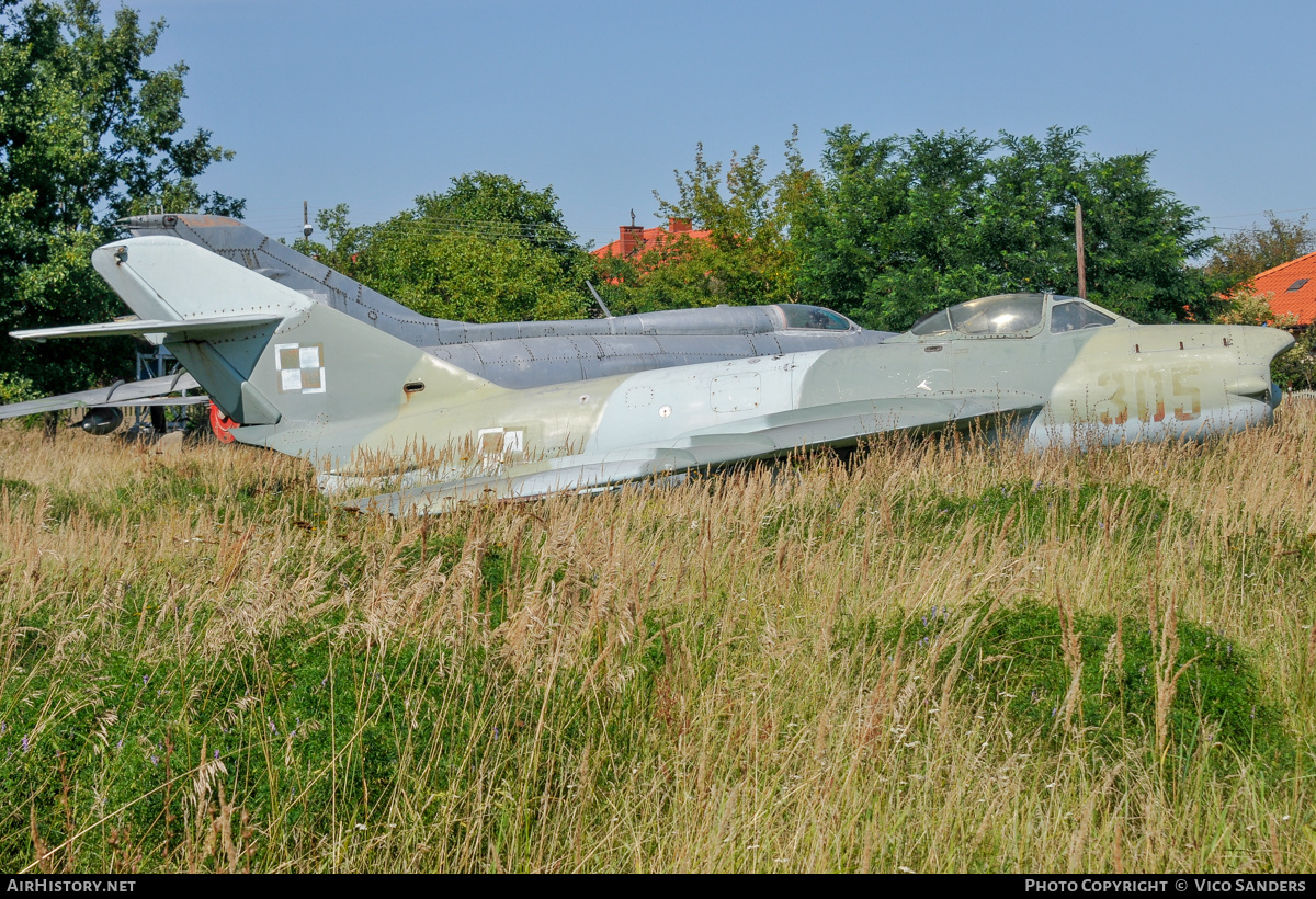 Aircraft Photo of 305 | Mikoyan-Gurevich MiG-17PF | Poland - Air Force | AirHistory.net #814009