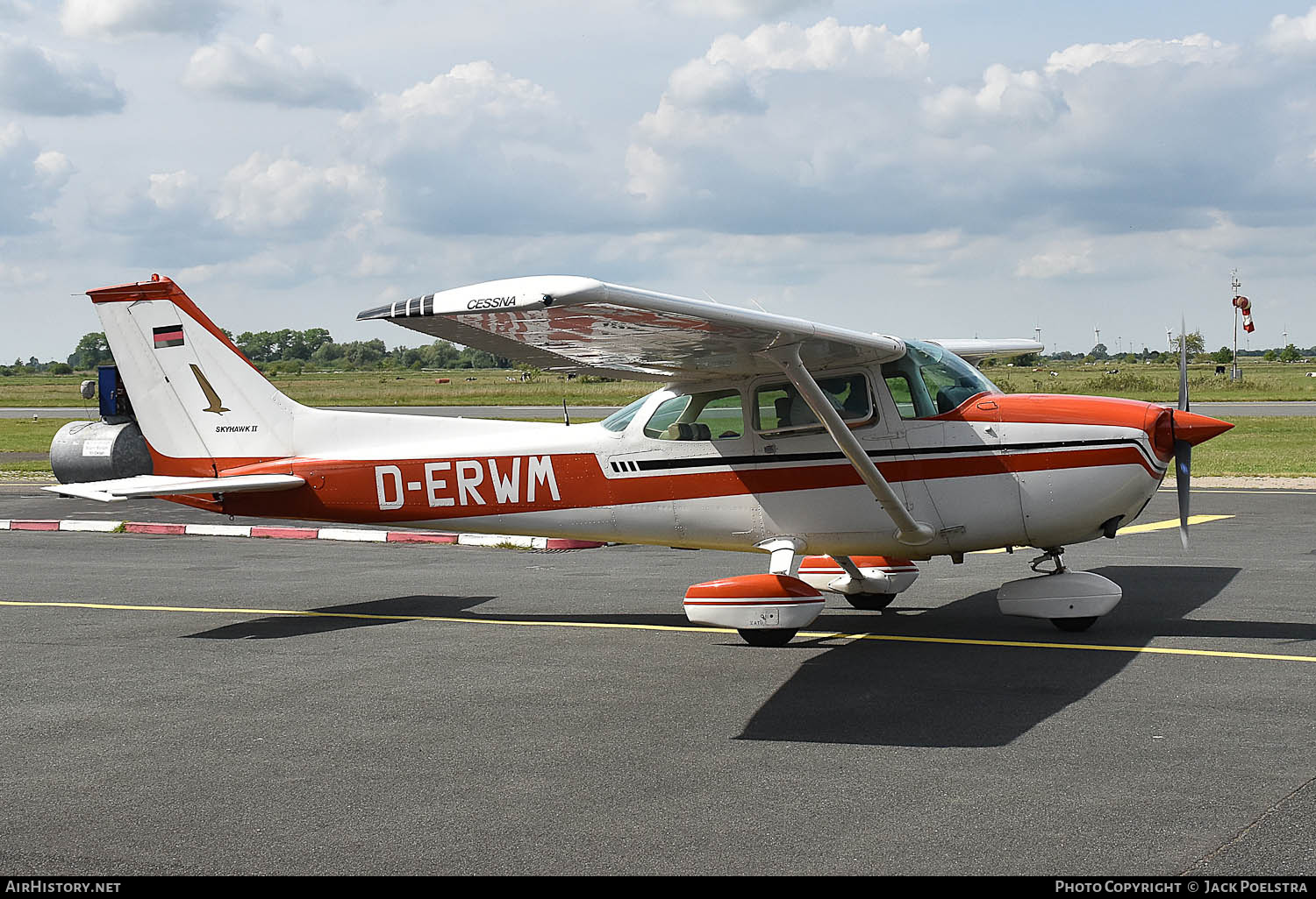 Aircraft Photo of D-ERWM | Cessna 172M Skyhawk II | AirHistory.net #814099