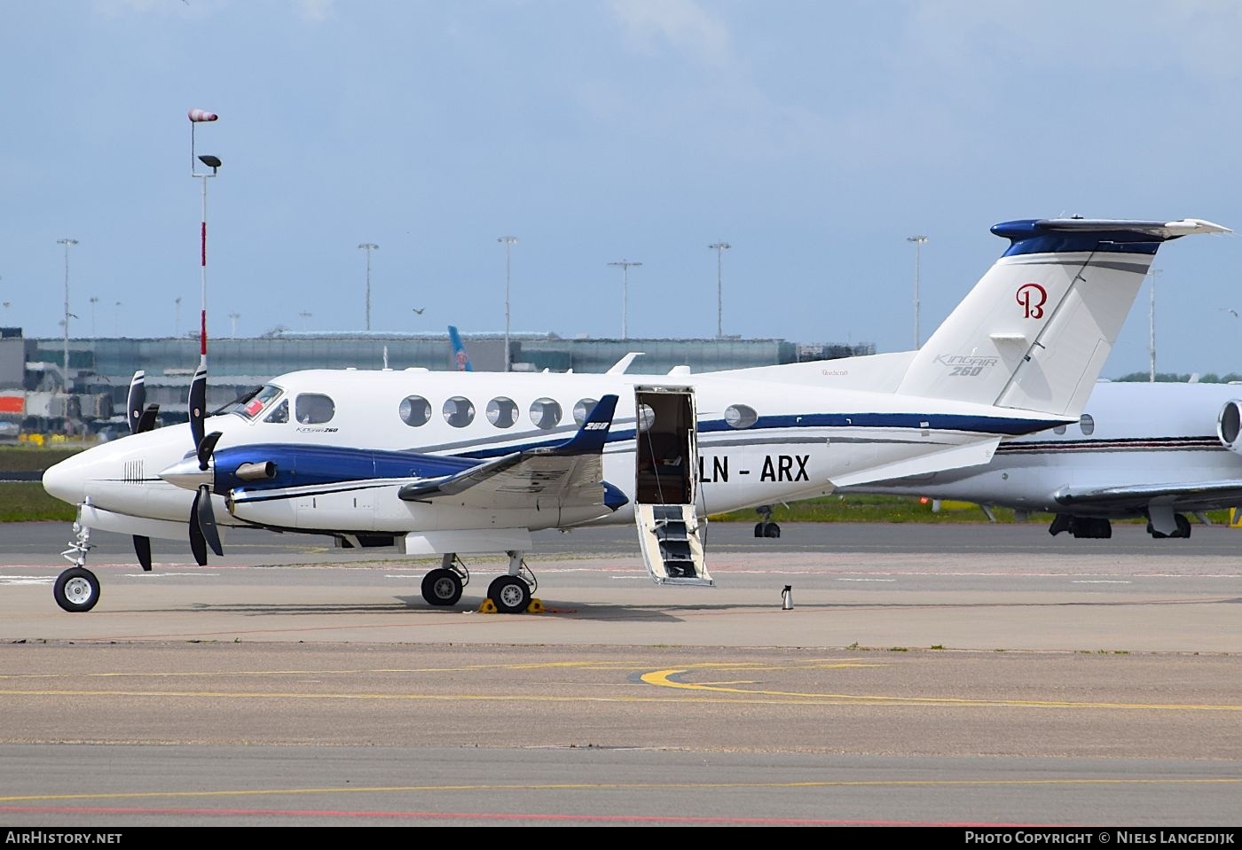 Aircraft Photo of LN-ARX | Hawker Beechcraft 250 King Air (200GT) | AirHistory.net #814153