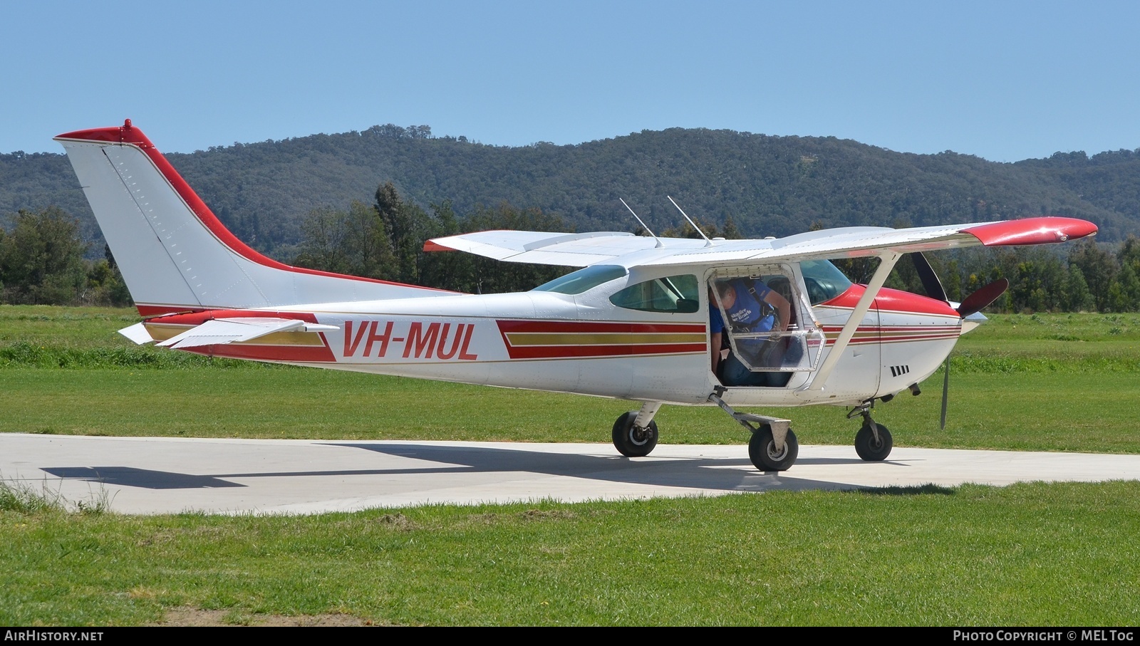 Aircraft Photo of VH-MUL | Cessna 182P Skylane | AirHistory.net #814266