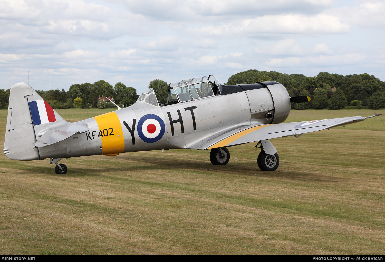 Aircraft Photo of G-TEXN / KF402 | North American T-6G Texan | UK - Air Force | AirHistory.net #814267