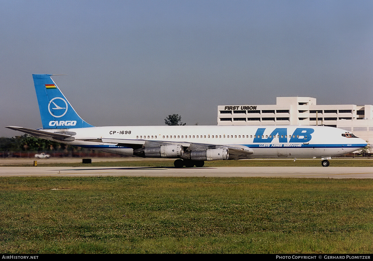 Aircraft Photo of CP-1698 | Boeing 707-323C | Lloyd Aereo Boliviano - LAB | AirHistory.net #814399