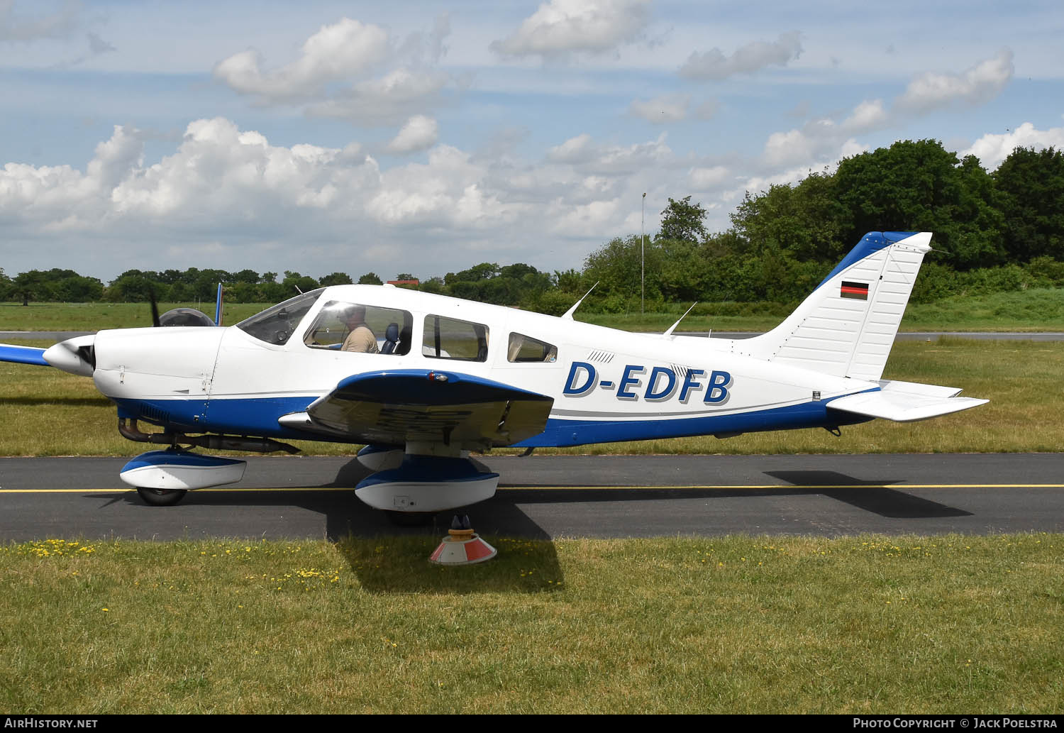 Aircraft Photo of D-EDFB | Piper PA-28-181 Archer II | AirHistory.net #814705