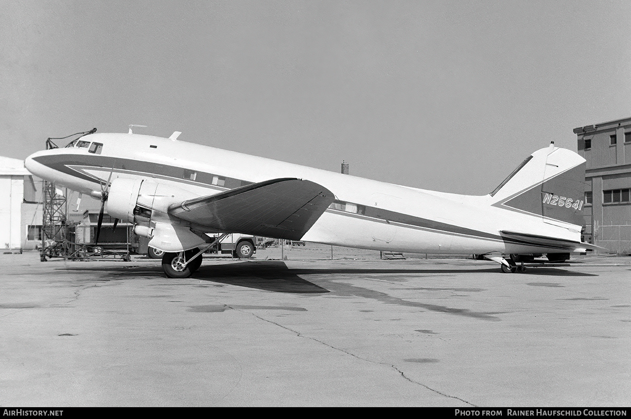 Aircraft Photo of N25641 | Douglas DC-3(C) | AirHistory.net #814759