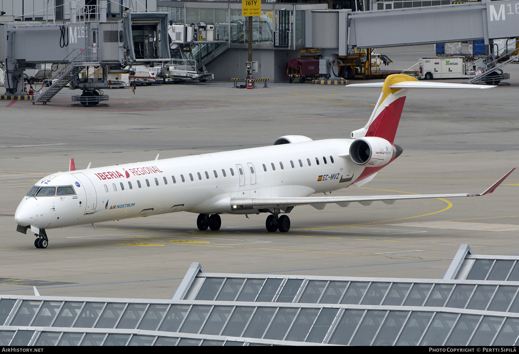 Aircraft Photo of EC-MVZ | Bombardier CRJ-1000 (CL-600-2E25) | Iberia Regional | AirHistory.net #814860