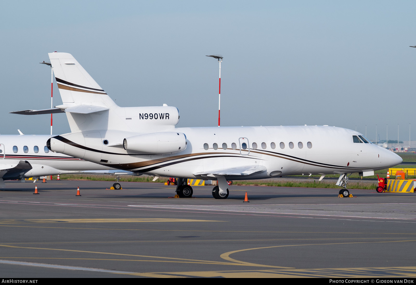 Aircraft Photo of N990WR | Dassault Falcon 900B | AirHistory.net #815016