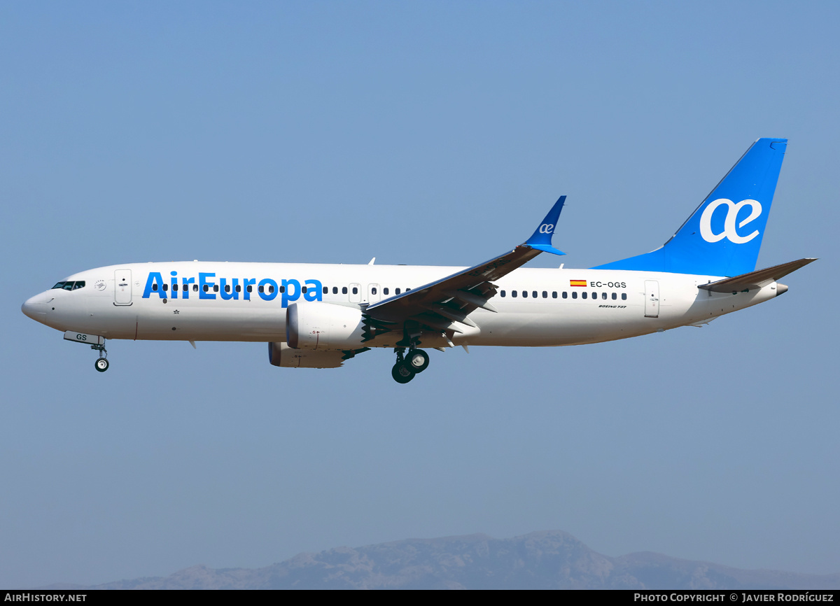 Aircraft Photo of EC-OGS | Boeing 737-8 Max 8 | Air Europa | AirHistory.net #815040