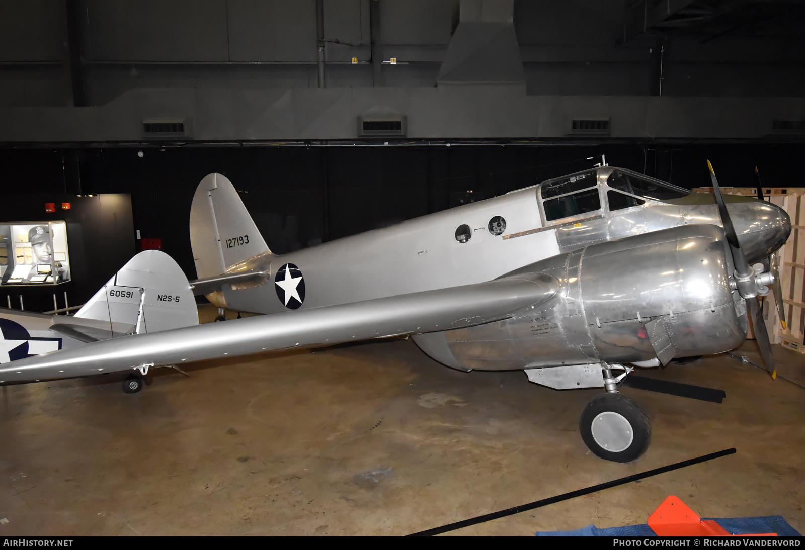 Aircraft Photo of 41-27193 / 127193 | Beech AT-10 Wichita | USA - Air Force | AirHistory.net #815042