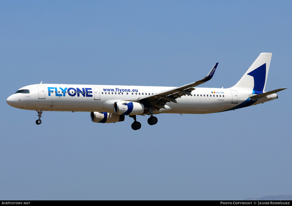 Aircraft Photo of YR-FIB | Airbus A321-231 | FlyOne | AirHistory.net #815061