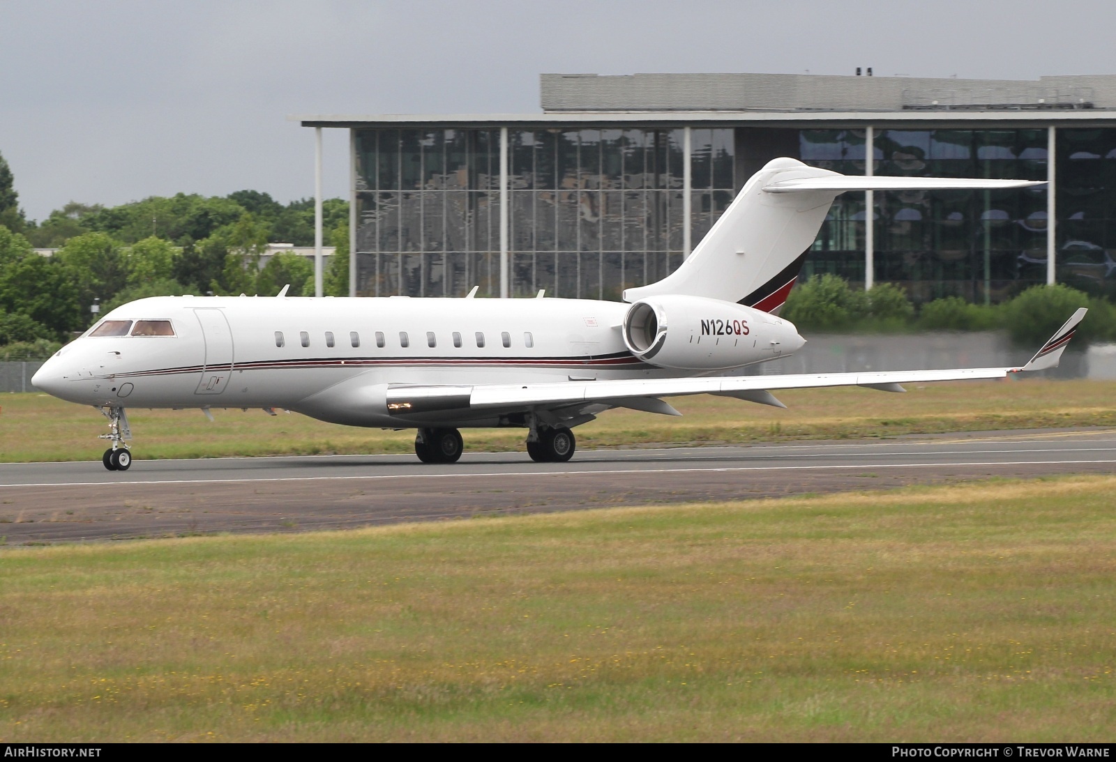 Aircraft Photo of N126QS | Bombardier Global 5500 (BD-700-1A11) | AirHistory.net #815081