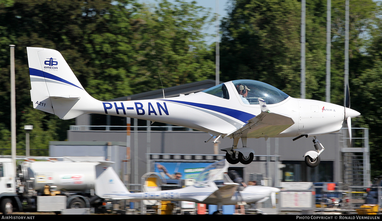 Aircraft Photo of PH-BAN | Aquila AT01-100A A211 | Breda Aviation | AirHistory.net #815103