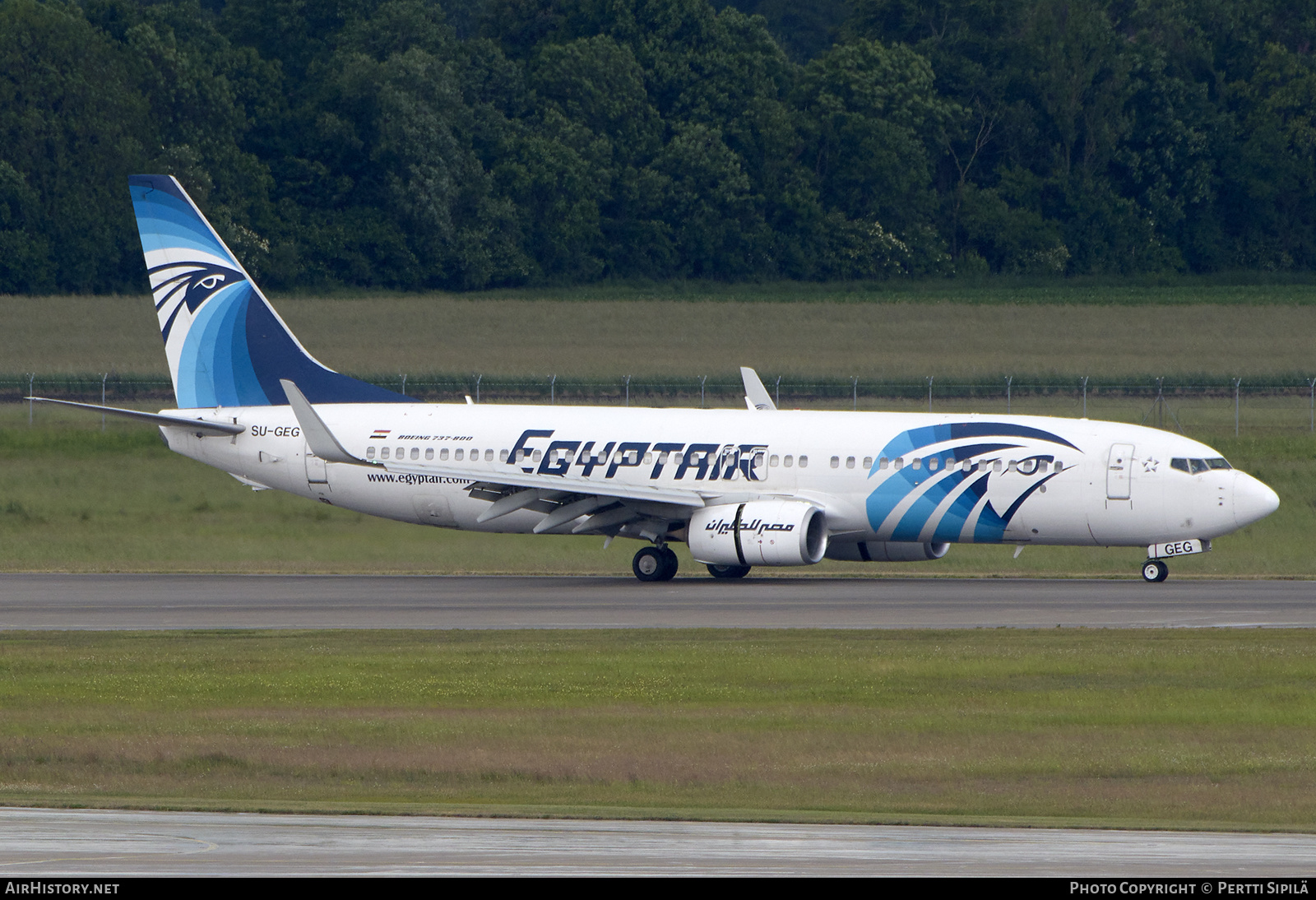Aircraft Photo of SU-GEG | Boeing 737-866 | EgyptAir | AirHistory.net #815111