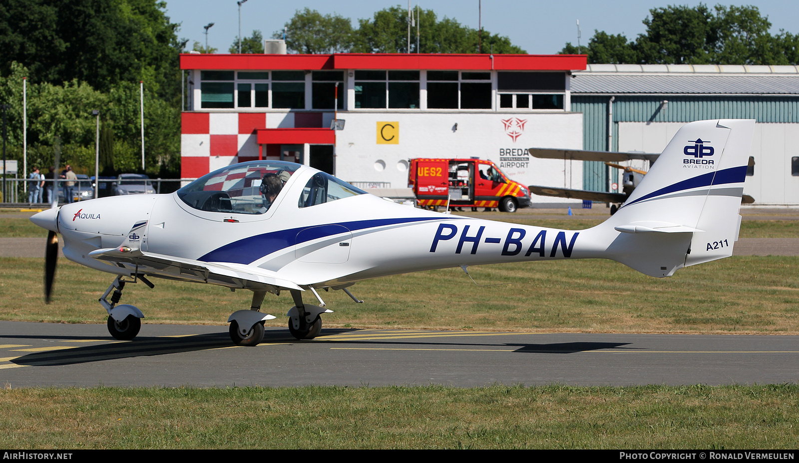 Aircraft Photo of PH-BAN | Aquila AT01-100A A211 | Breda Aviation | AirHistory.net #815186