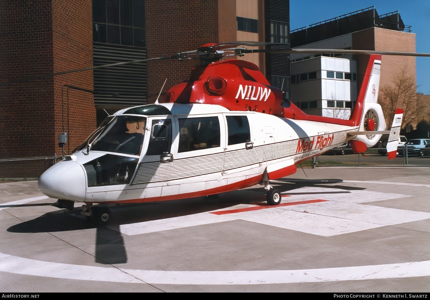 Aircraft Photo of N1UW | Aerospatiale SA-365N Dauphin 2 | UW Health Med Flight - University of Wisconsin | AirHistory.net #815309