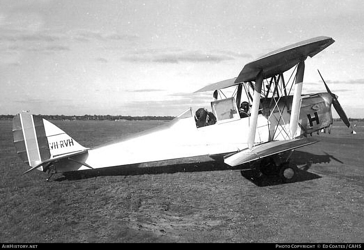 Aircraft Photo of VH-RVH | De Havilland D.H. 82A Tiger Moth | Royal Victorian Aero Club | AirHistory.net #815431