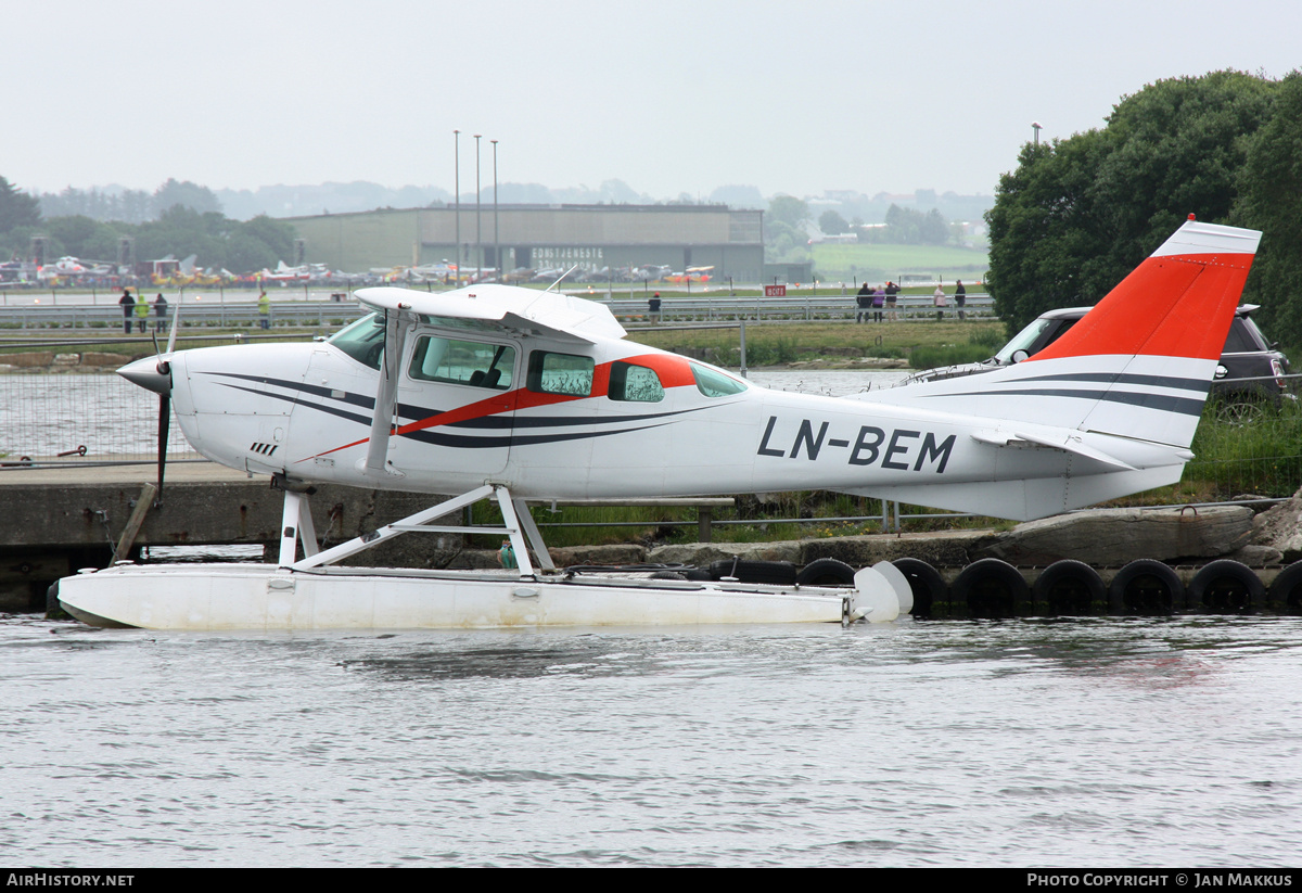 Aircraft Photo of LN-BEM | Cessna U206E Skywagon 206 | AirHistory.net #815554