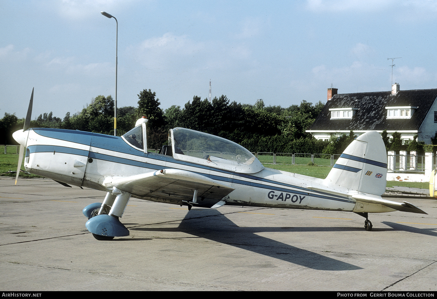 Aircraft Photo of G-APOY | De Havilland DHC-1 Chipmunk Mk22A | AirHistory.net #815573
