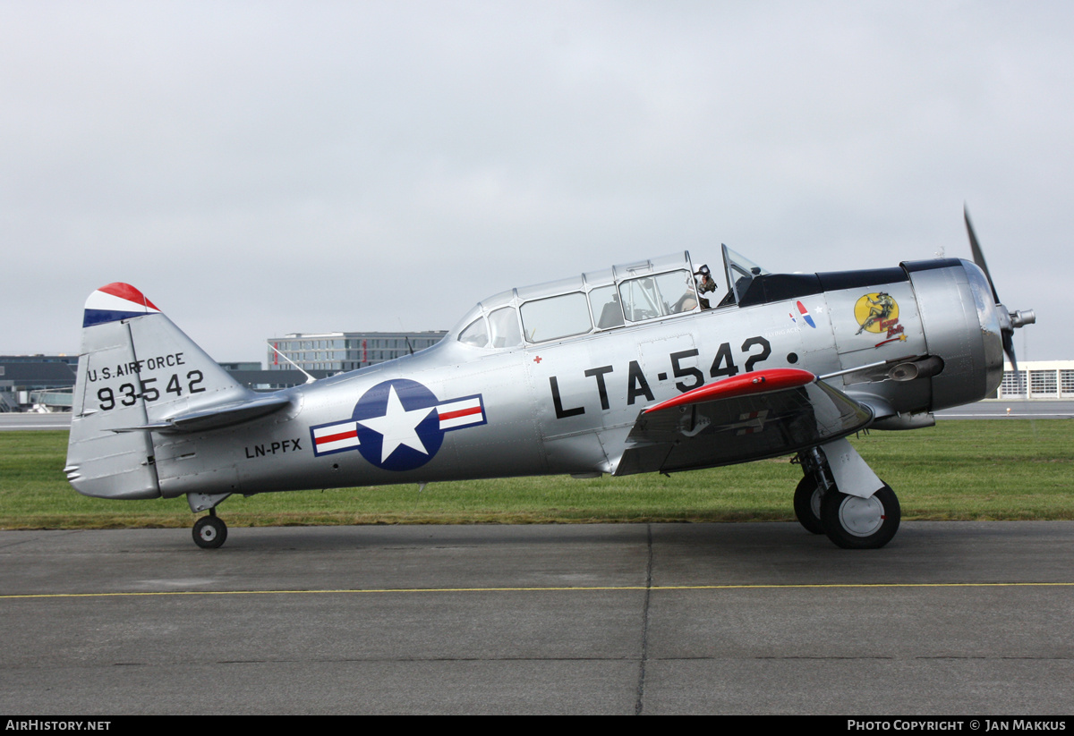 Aircraft Photo of LN-PFX / 93542 | North American Harvard Mk4 | Norwegian Flying Aces | USA - Air Force | AirHistory.net #815580