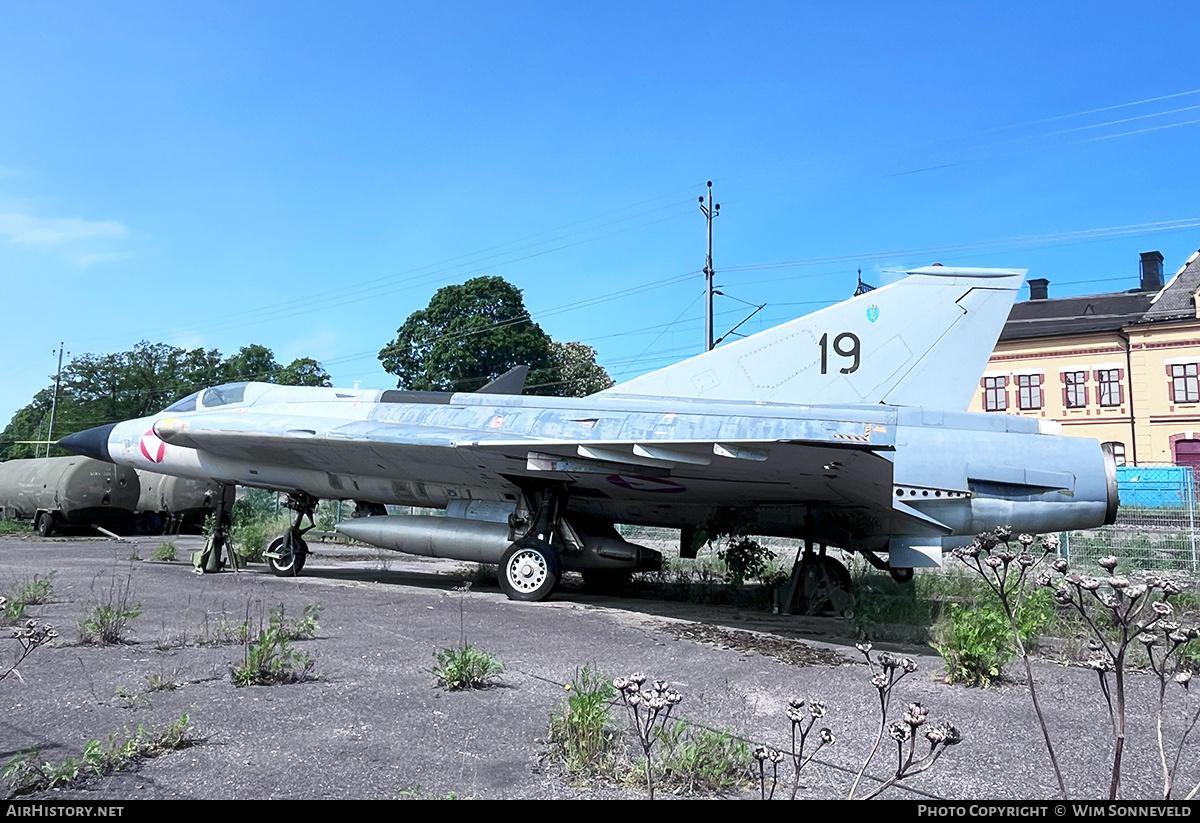 Aircraft Photo of 19 | Saab J35Oe Draken | Austria - Air Force | AirHistory.net #815629