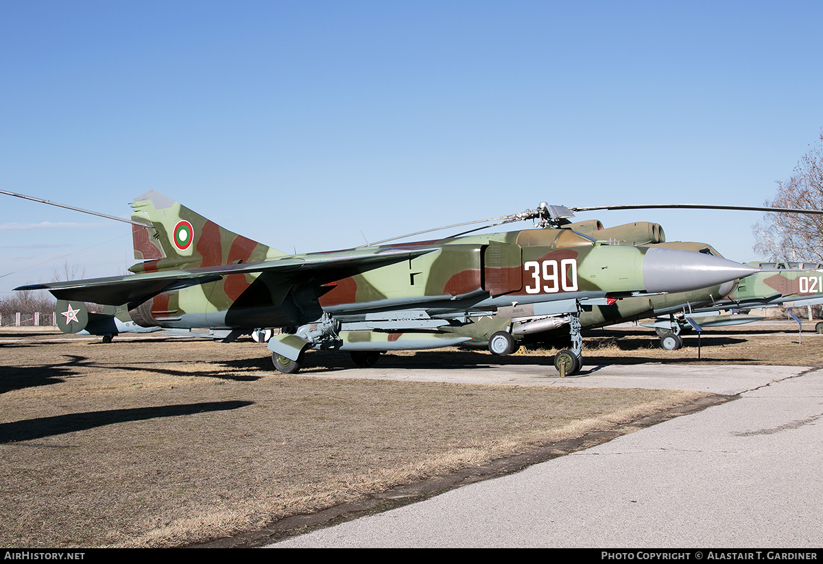 Aircraft Photo of 390 | Mikoyan-Gurevich MiG-23MLD | Bulgaria - Air Force | AirHistory.net #815638