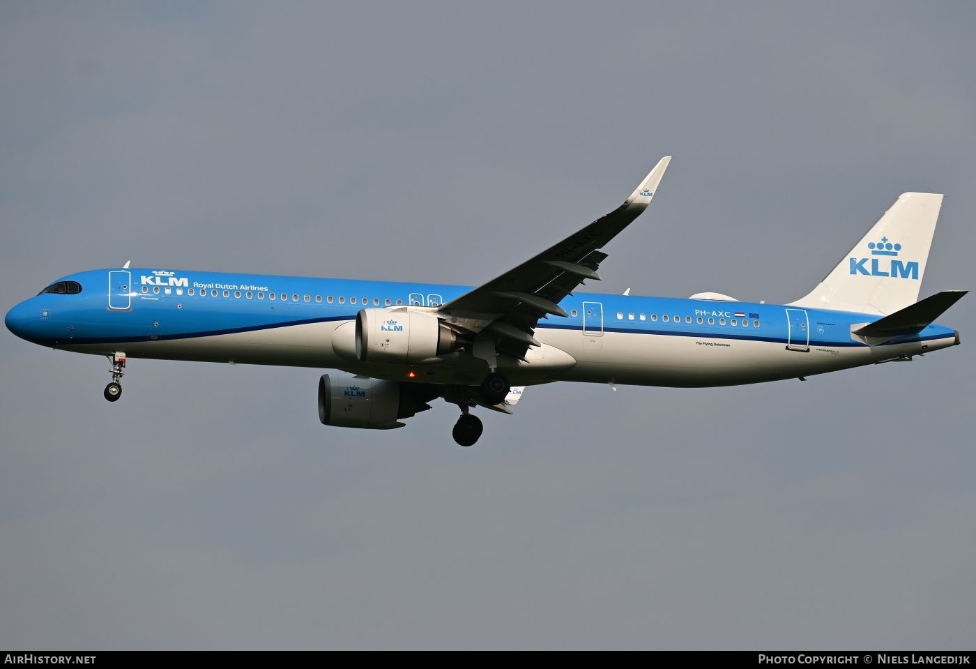 Aircraft Photo of PH-AXC | Airbus A321-252NX | KLM - Royal Dutch Airlines | AirHistory.net #815658