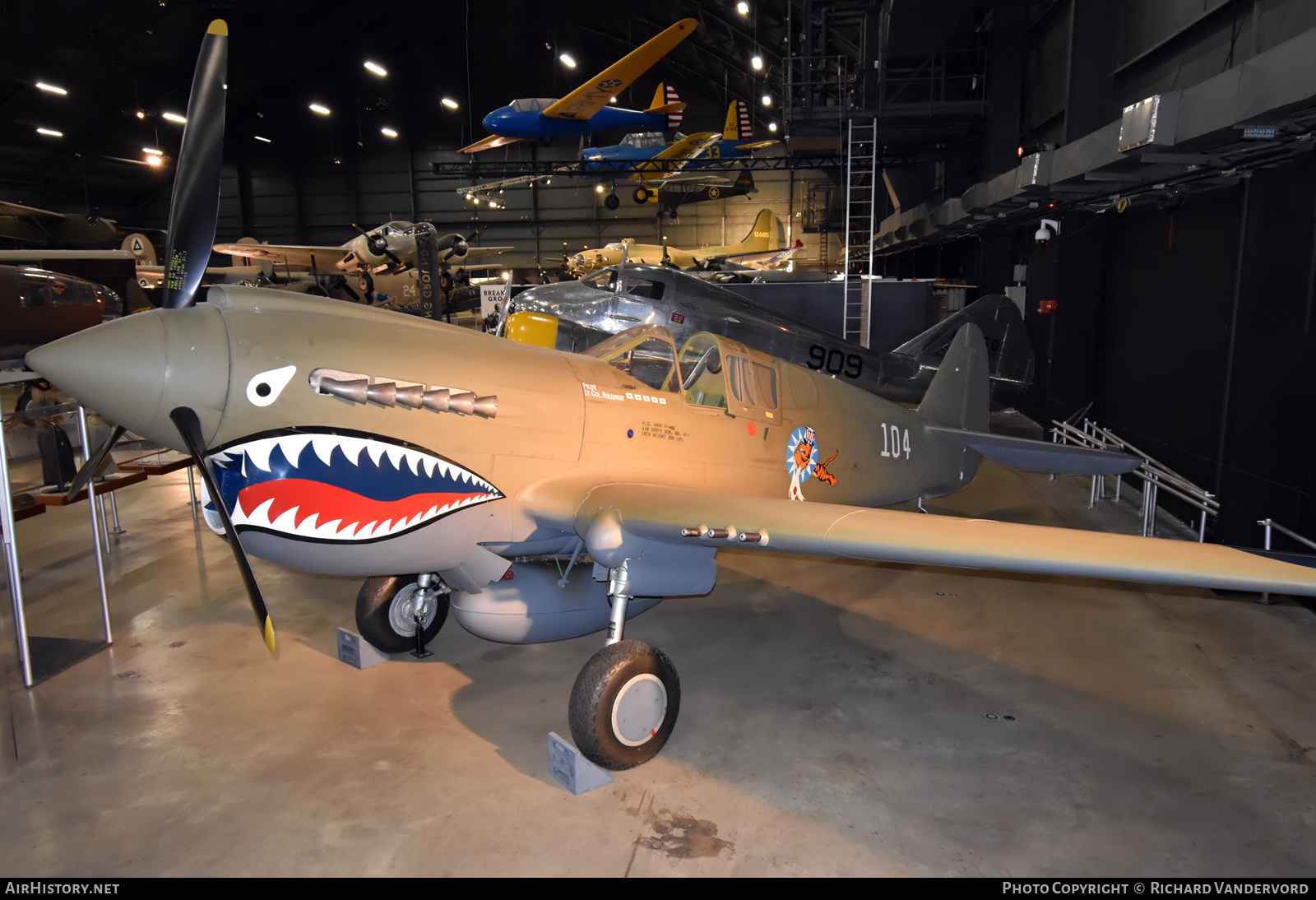 Aircraft Photo of 104 | Curtiss Kittyhawk Mk1 | USA - Air Force | AirHistory.net #815829