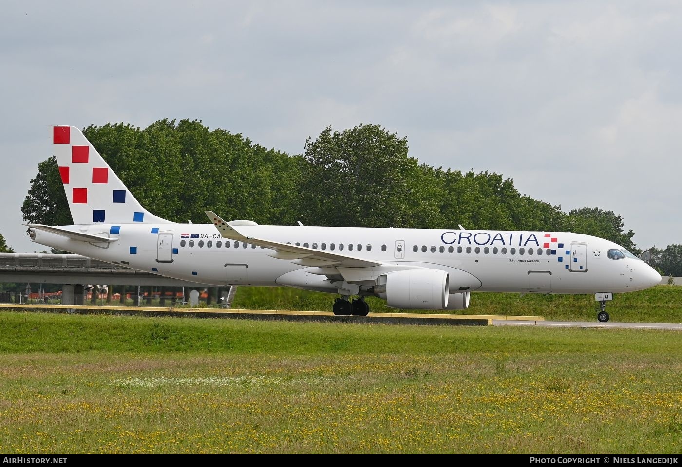 Aircraft Photo of 9A-CAI | Airbus A220-300 (BD-500-1A11) | Croatia Airlines | AirHistory.net #815876