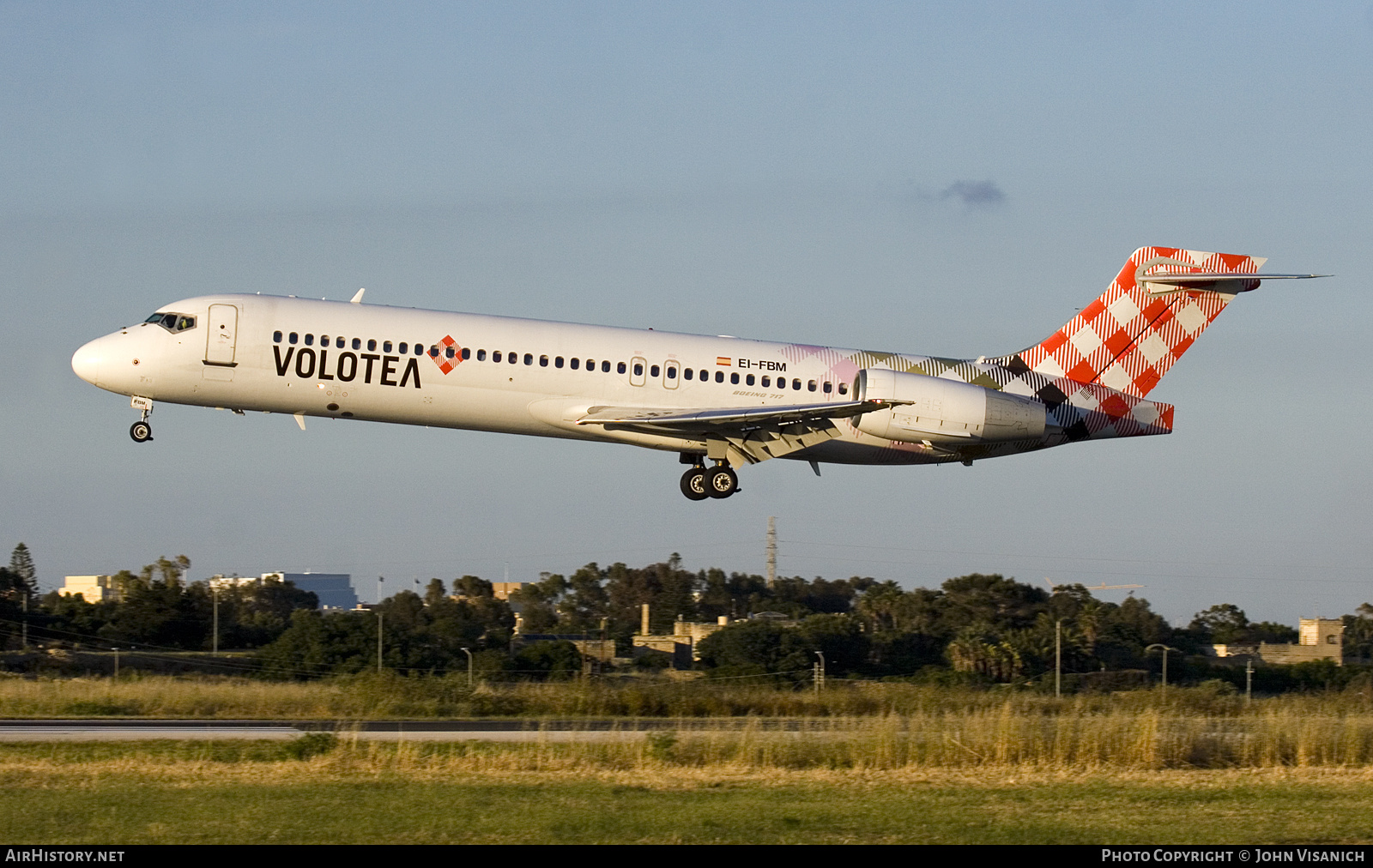 Aircraft Photo of EI-FBM | Boeing 717-2BL | Volotea | AirHistory.net #815922