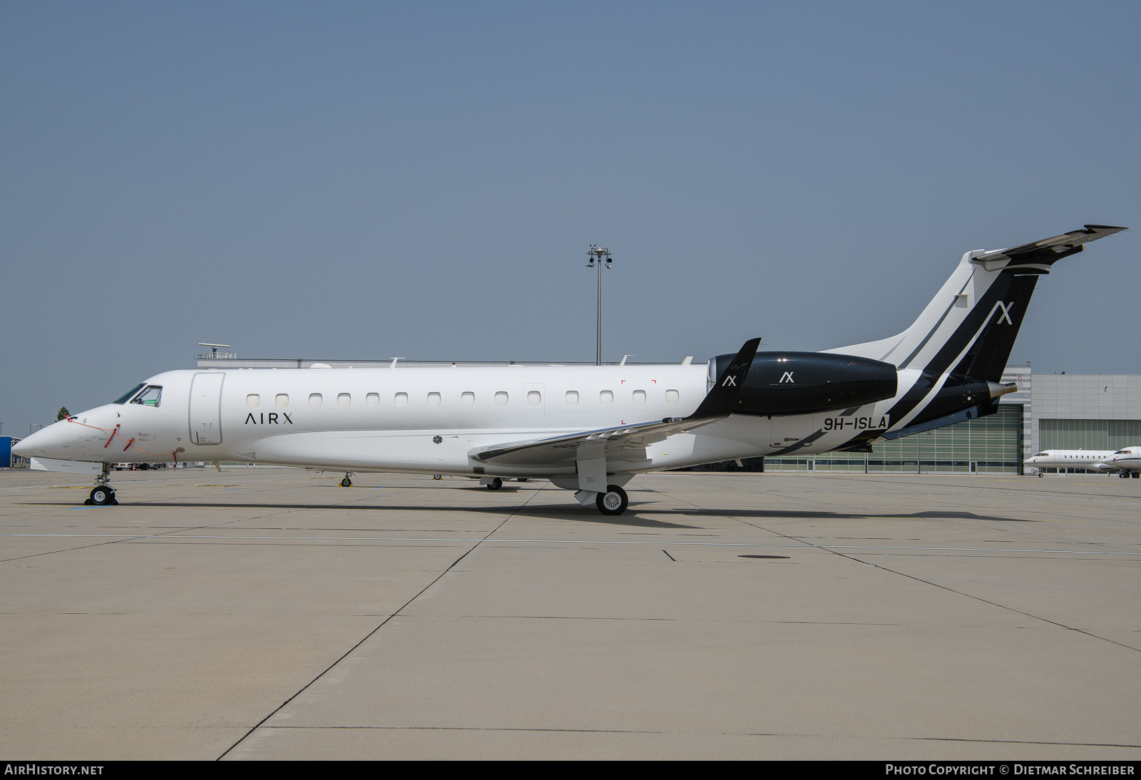 Aircraft Photo of 9H-ISLA | Embraer Legacy 600 (EMB-135BJ) | AirX Charter | AirHistory.net #816039