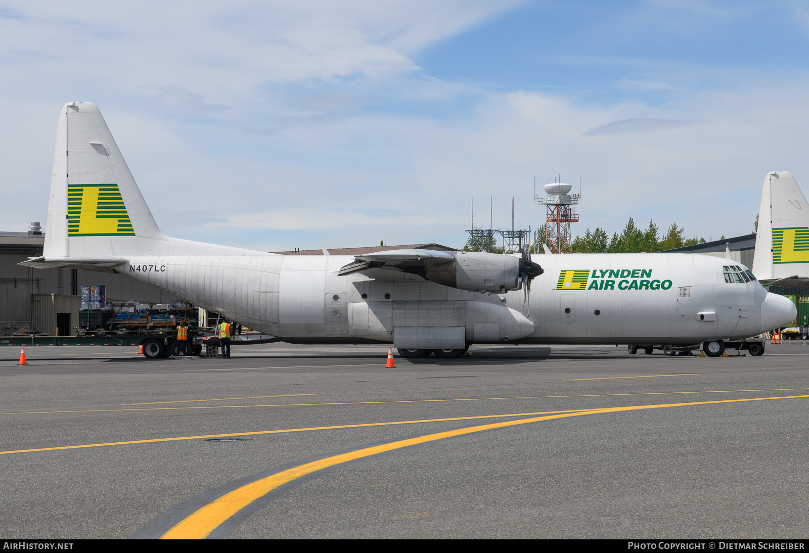 Aircraft Photo of N407LC | Lockheed L-100-30 Hercules (382G) | Lynden Air Cargo | AirHistory.net #816051