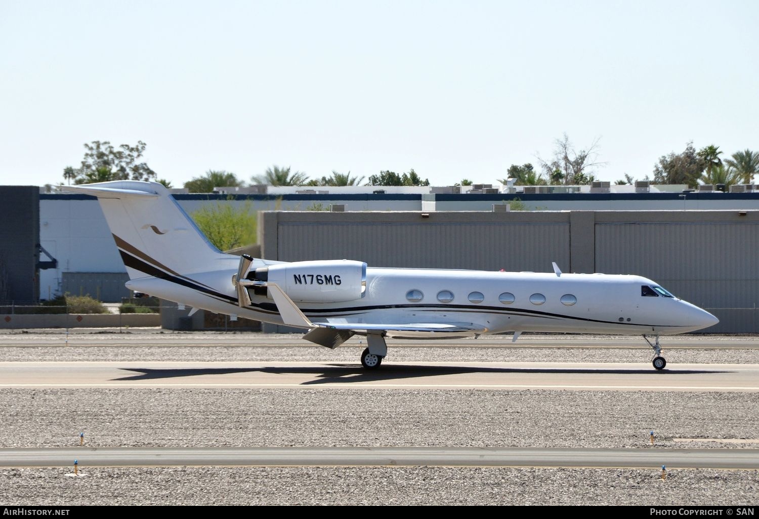 Aircraft Photo of N176MG | Gulfstream Aerospace G-IV Gulfstream G400 | AirHistory.net #816074