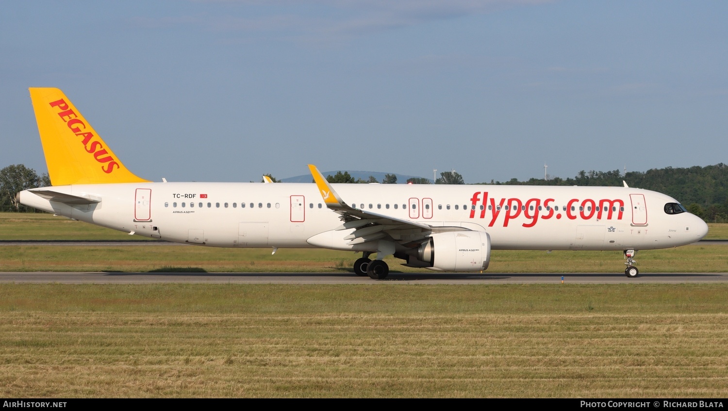 Aircraft Photo of TC-RDF | Airbus A321-251NX | Pegasus Airlines | AirHistory.net #816264