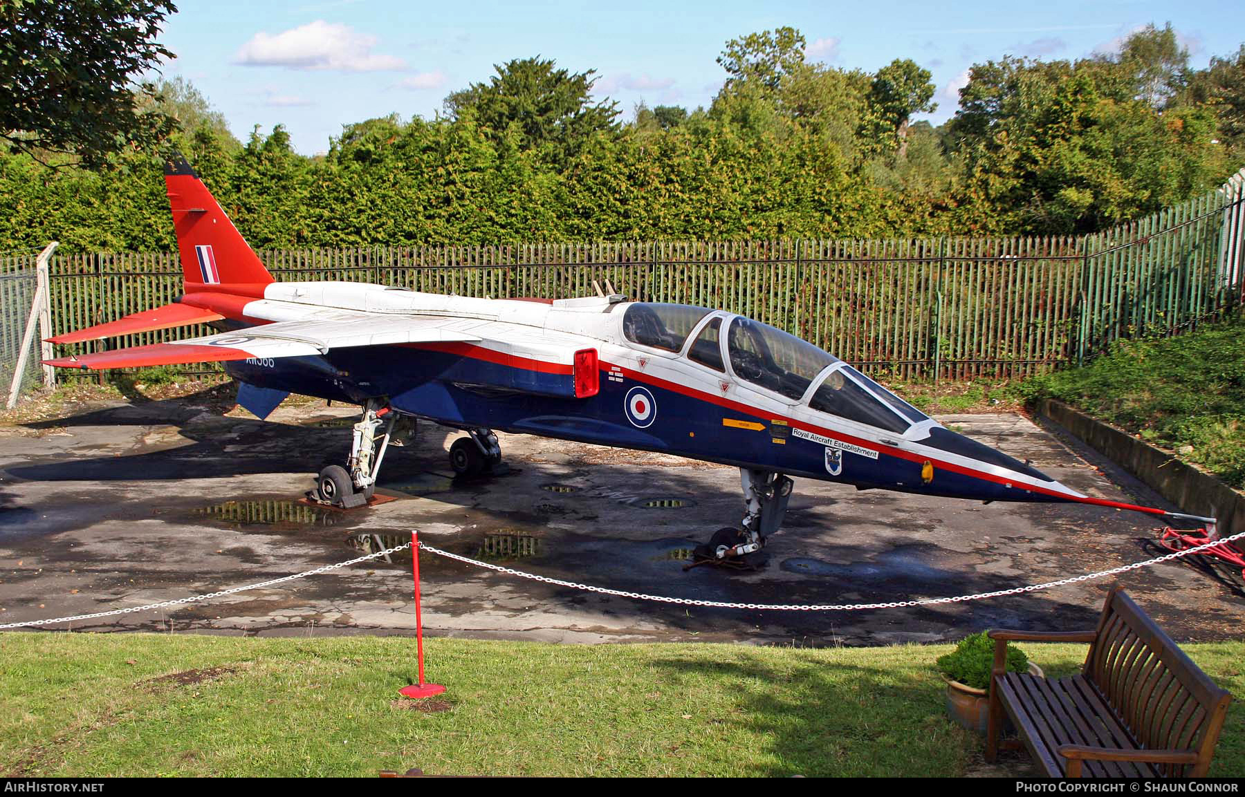 Aircraft Photo of XW566 | Sepecat Jaguar B | UK - Air Force | AirHistory.net #816271