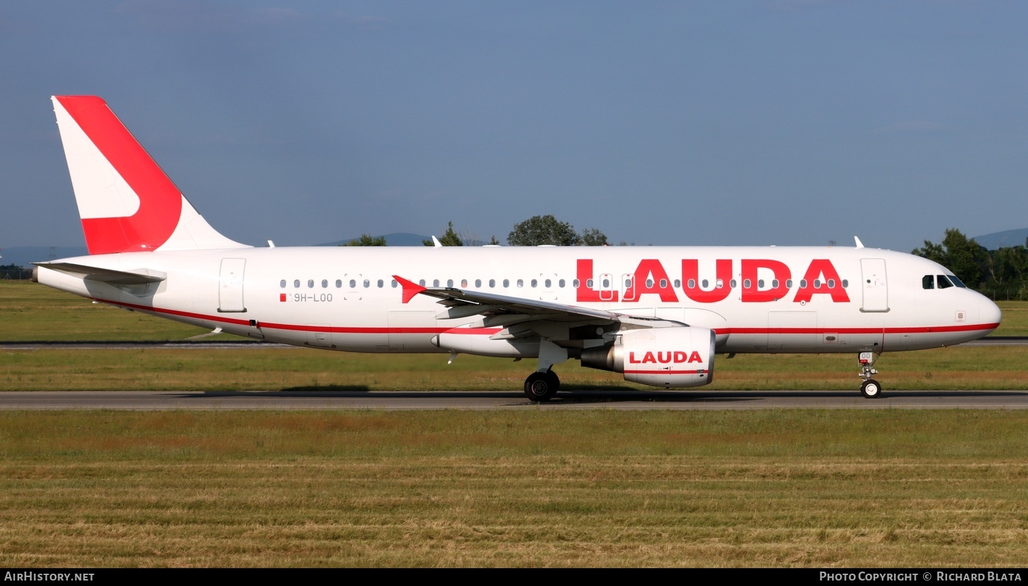 Aircraft Photo of 9H-LOO | Airbus A320-214 | Lauda | AirHistory.net #816281
