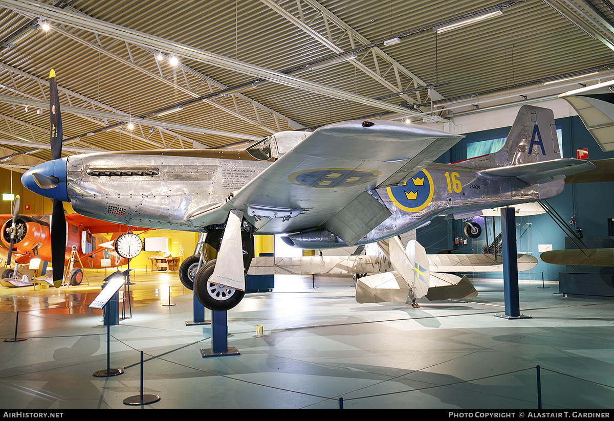 Aircraft Photo of 26020 | North American J26 Mustang | Sweden - Air Force | AirHistory.net #816293