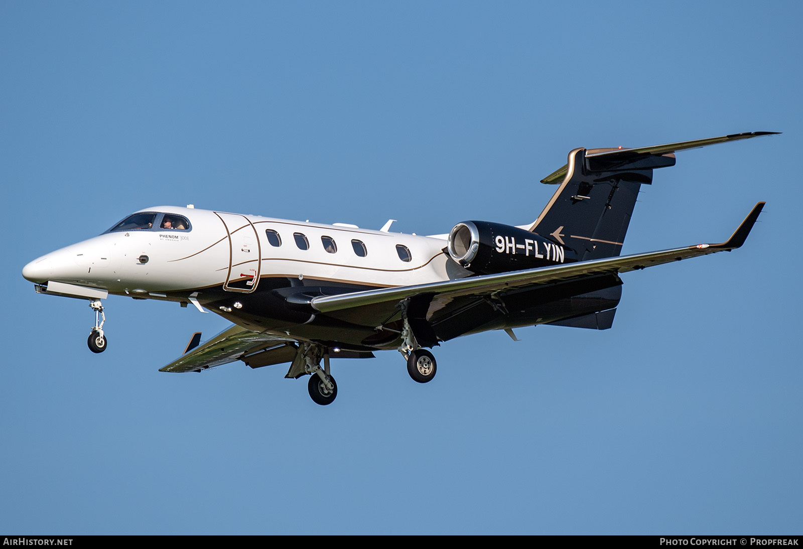 Aircraft Photo of 9H-FLYIN | Embraer EMB-505 Phenom 300E | AirHistory.net #816304