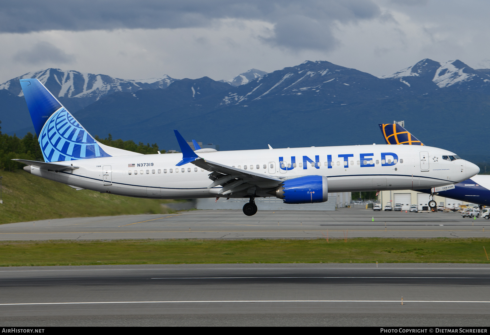 Aircraft Photo of N37319 | Boeing 737-8 Max 8 | United Airlines | AirHistory.net #816324