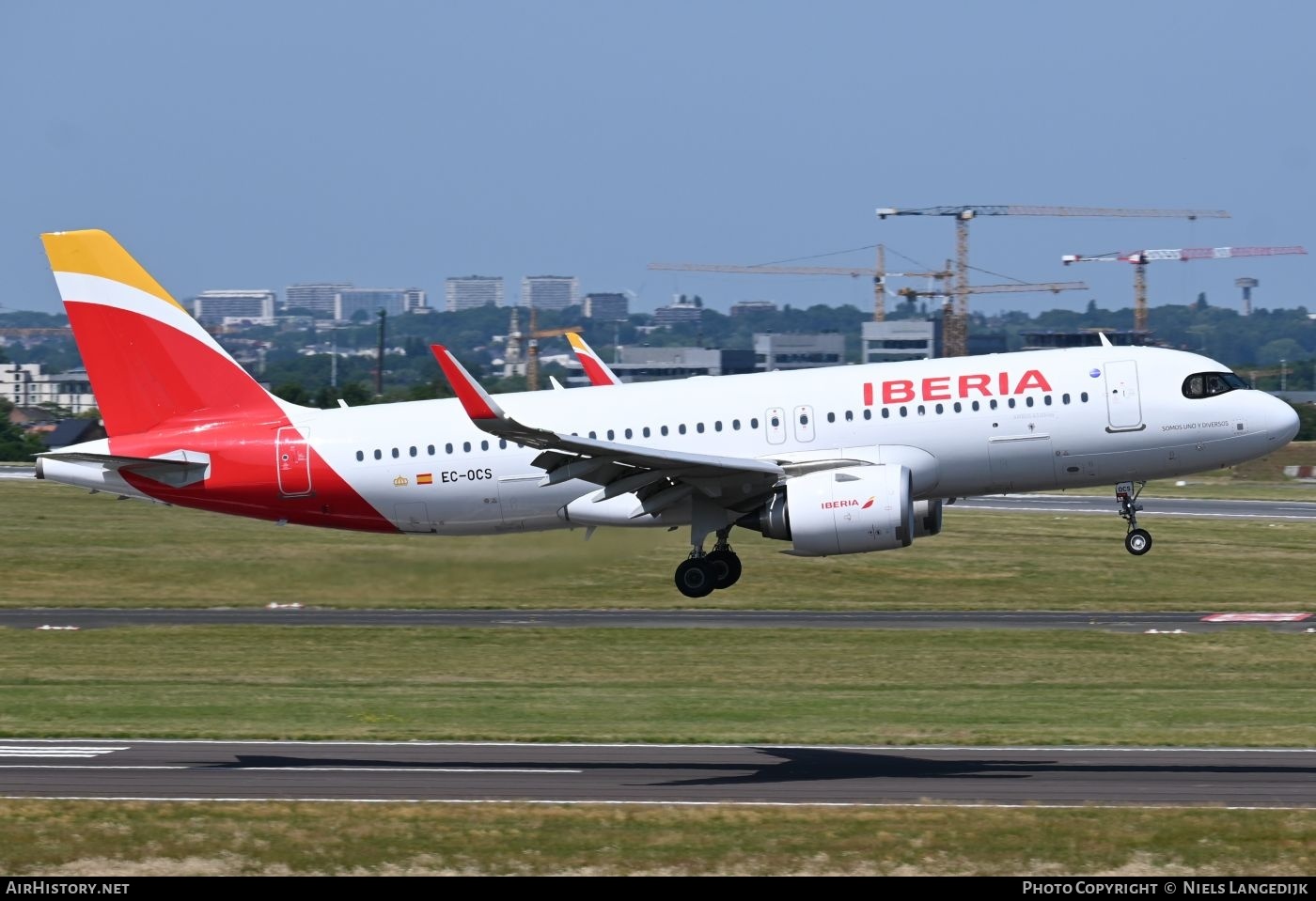 Aircraft Photo of EC-OCS | Airbus A320-251N | Iberia | AirHistory.net #816332