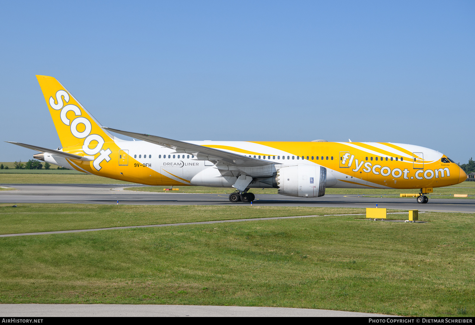 Aircraft Photo of 9V-OFH | Boeing 787-8 Dreamliner | Scoot | AirHistory.net #816350