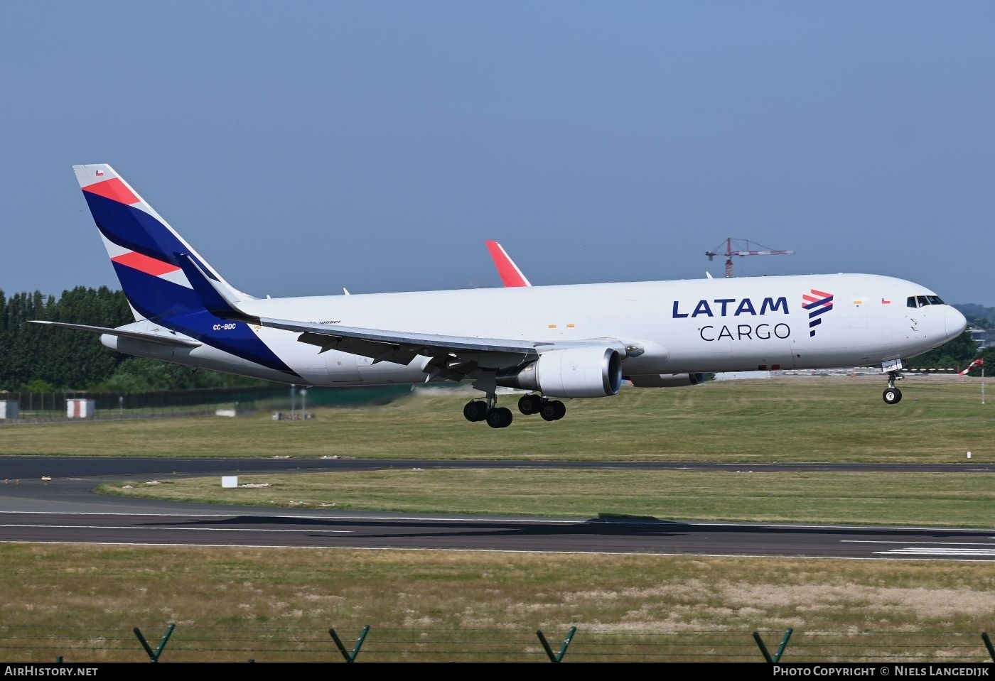 Aircraft Photo of CC-BDC | Boeing 767-316/ER(BCF) | LATAM Cargo | AirHistory.net #816375