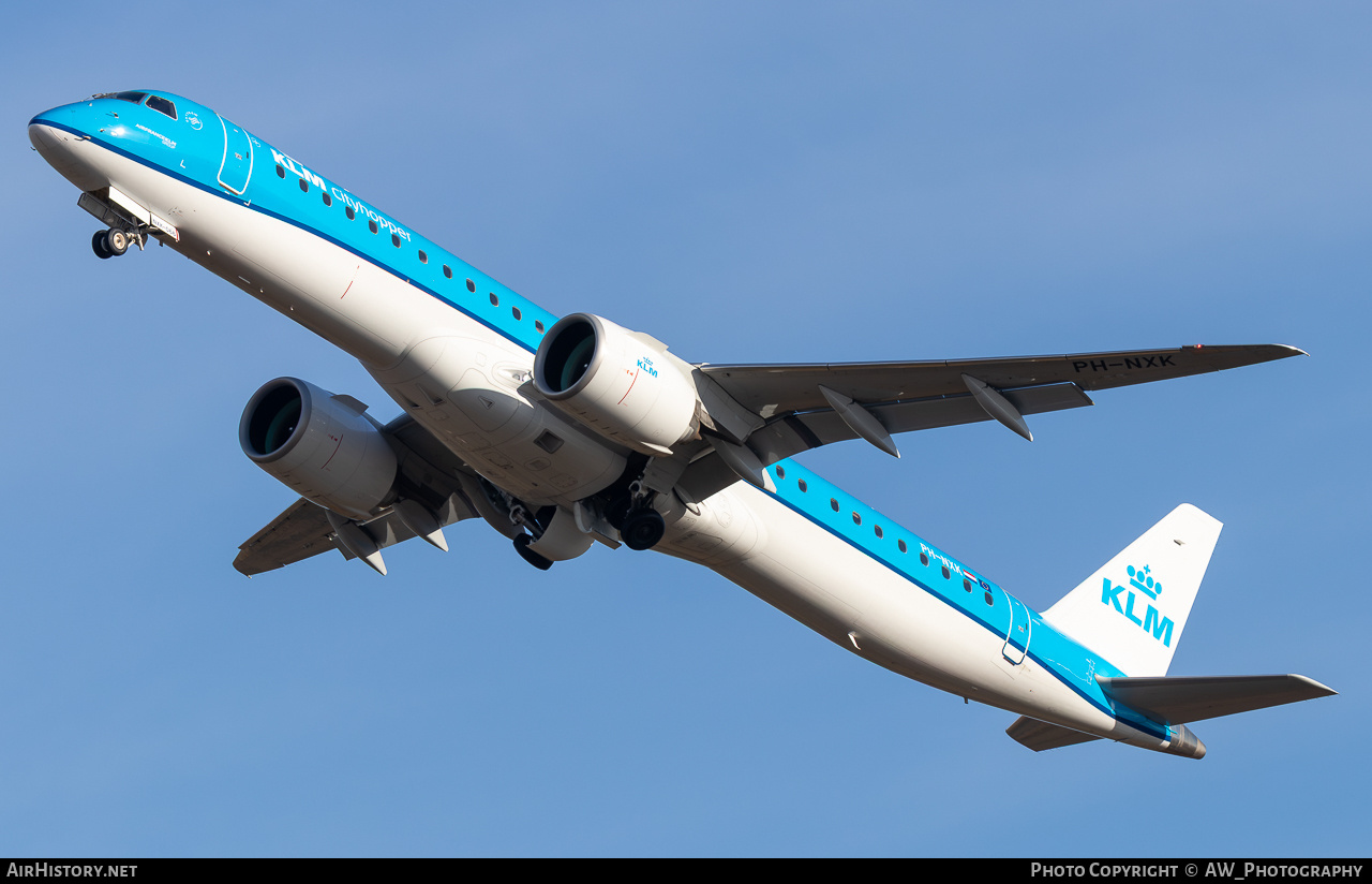 Aircraft Photo of PH-NXK | Embraer 195-E2 (ERJ-190-400) | KLM Cityhopper | AirHistory.net #816390