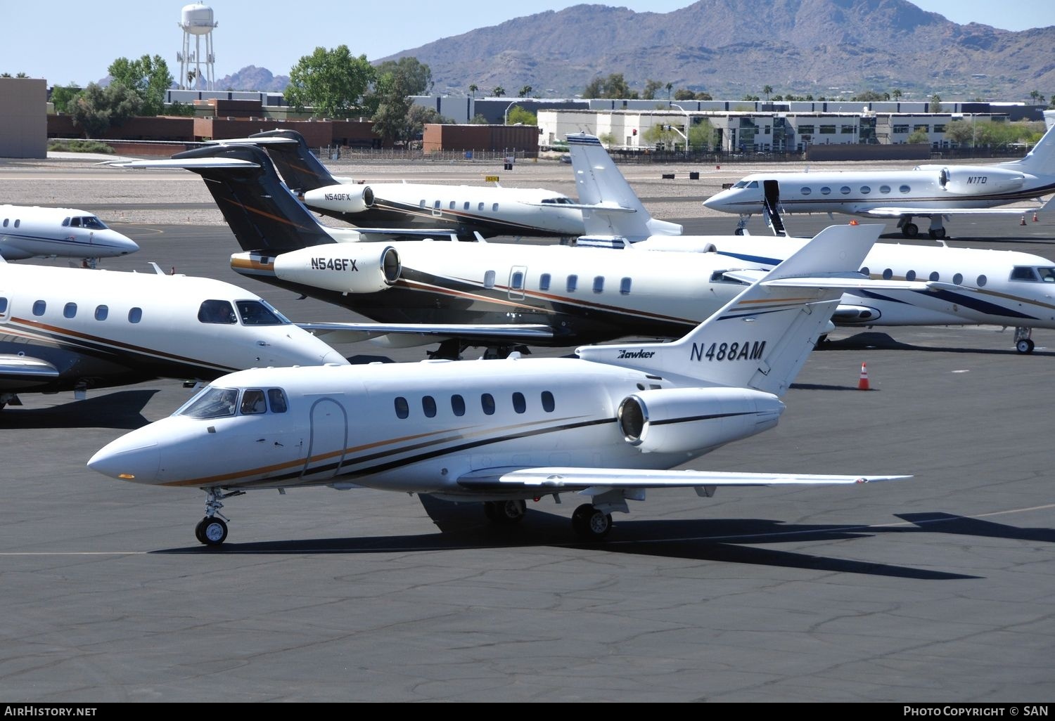 Aircraft Photo of N488AM | Raytheon Hawker 800XP | AirHistory.net #816461