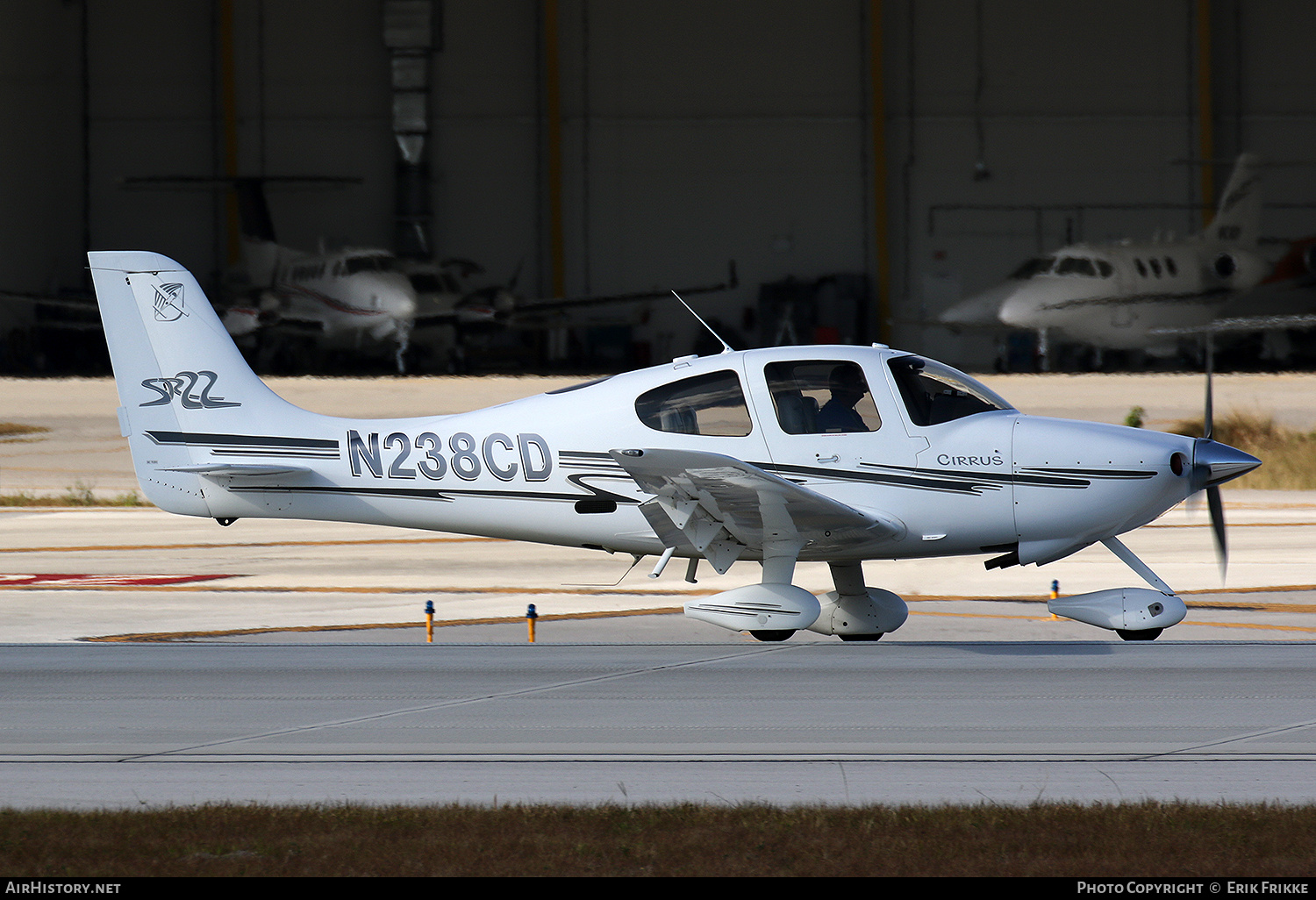 Aircraft Photo of N238CD | Cirrus SR-22 | AirHistory.net #816508