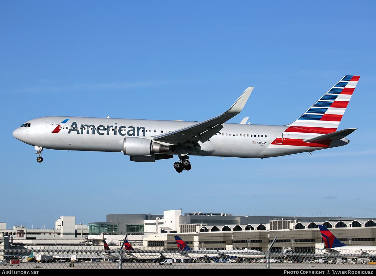 Aircraft Photo of N392AN | Boeing 767-323/ER | American Airlines | AirHistory.net #816535