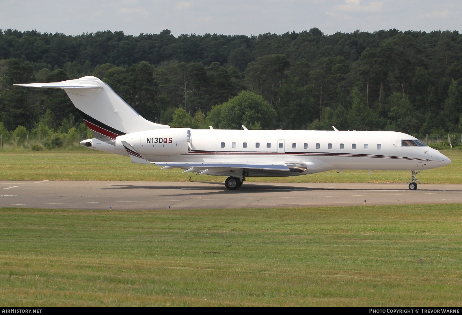 Aircraft Photo of N130QS | Bombardier Global 5500 (BD-700-1A11) | AirHistory.net #816554