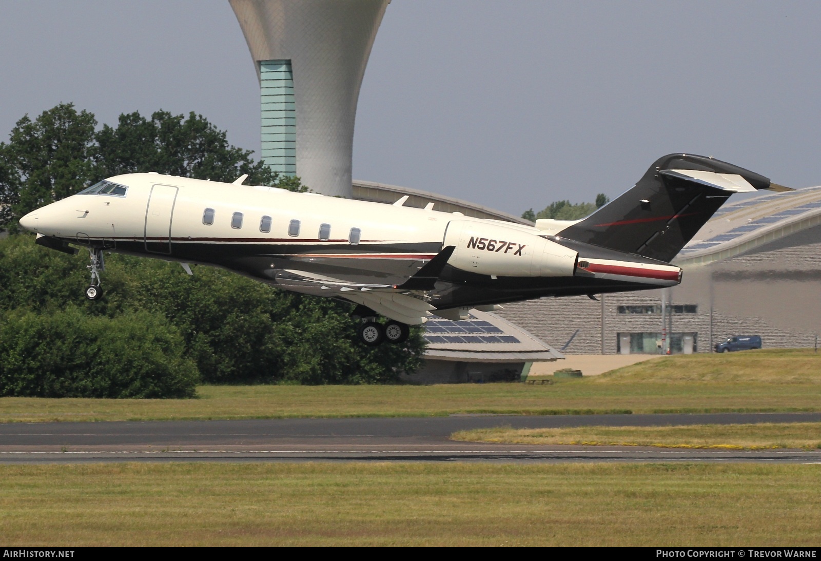 Aircraft Photo of N567FX | Bombardier Challenger 3500 (BD-100-1A10) | AirHistory.net #816598